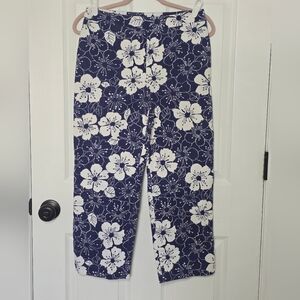 LOFT Navy White Floral Crop Capri Pants Pull On Summer Cruise Vacation Size 8